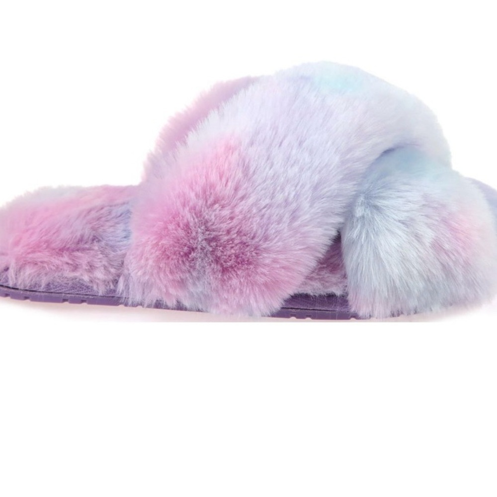 Wonder Nation Fluffy Cross Band Slipper with hard sole - Picture 2 of 6
